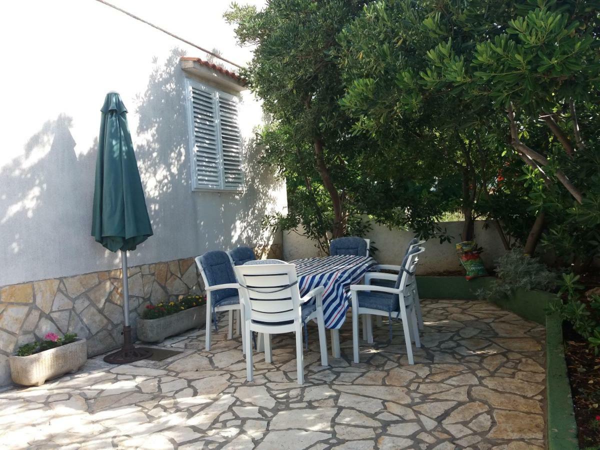 Apartman Nona Povljana Exteriér fotografie